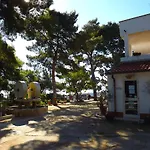 Apart Otel Residenza Collina Dei Pini 3*