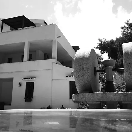 Residenza Collina Dei Pini Aparthotel 4*