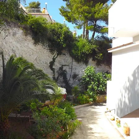 Residenza Collina Dei Pini Aparthotel