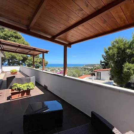 Residenza Collina Dei Pini Aparthotel 4*