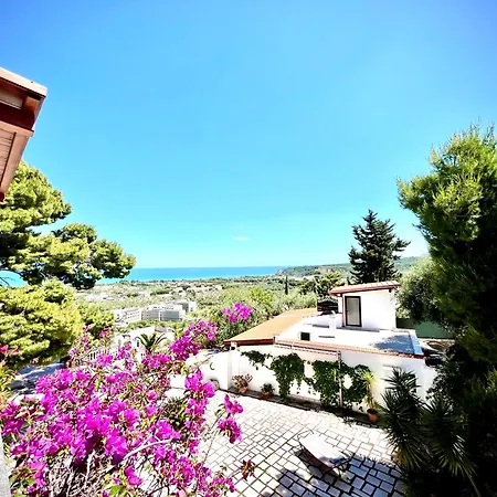 Residenza Collina Dei Pini Apart Otel