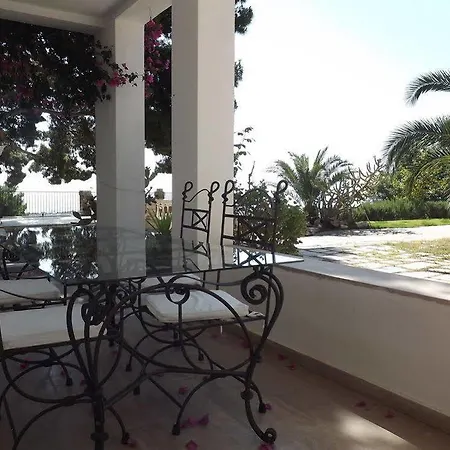 Aparthotel Residenza Collina Dei Pini 4*