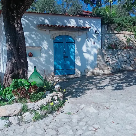 Apartahotel Residenza Collina Dei Pini 3*