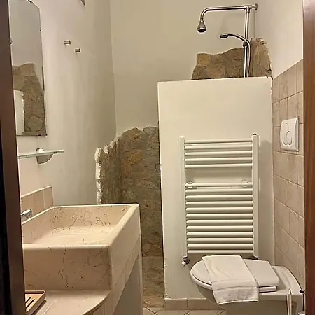 Residenza Collina Dei Pini Aparthotel