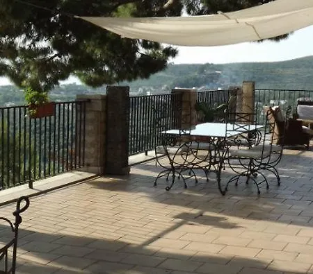 Residenza Collina Dei Pini 4*