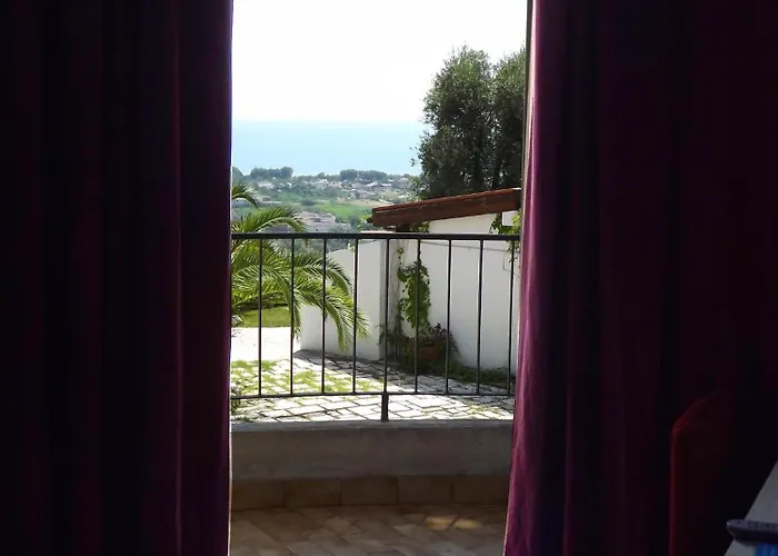 Residenza Collina Dei Pini 4*