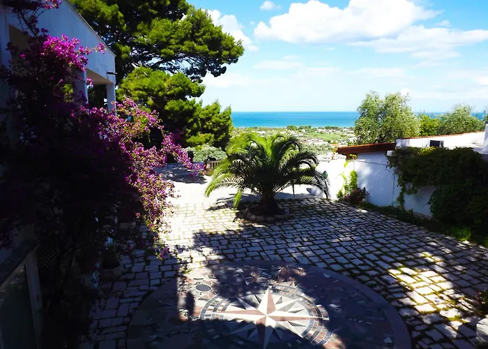 מלון דירות Residenza Collina Dei Pini