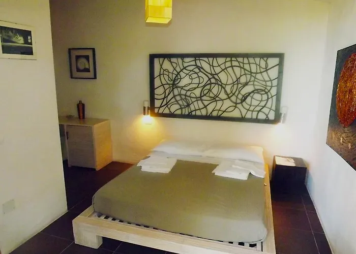 Residenza Collina Dei Pini מלון דירות 4*