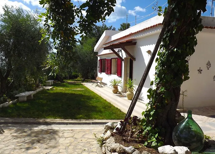 מלון דירות Residenza Collina Dei Pini 4*