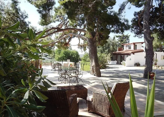 Residenza Collina Dei Pini 4* ויאסטה