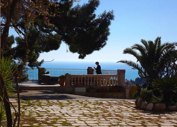 מלון דירות Residenza Collina Dei Pini ויאסטה