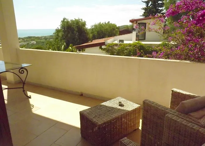 מלון דירות Residenza Collina Dei Pini